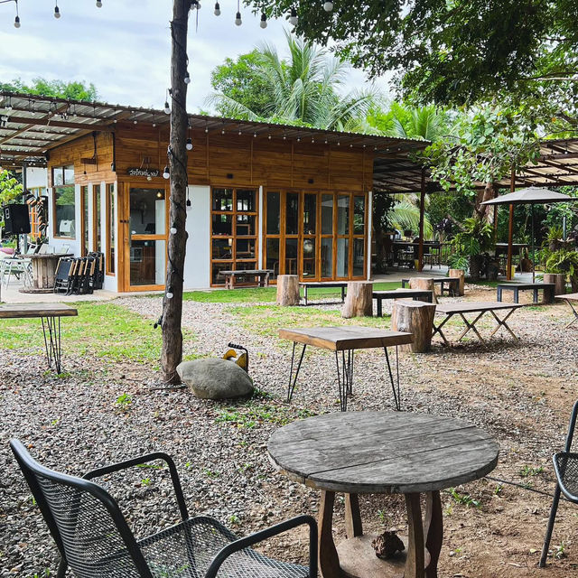 ☕🌿 SukPirom Cafe – พะเยา