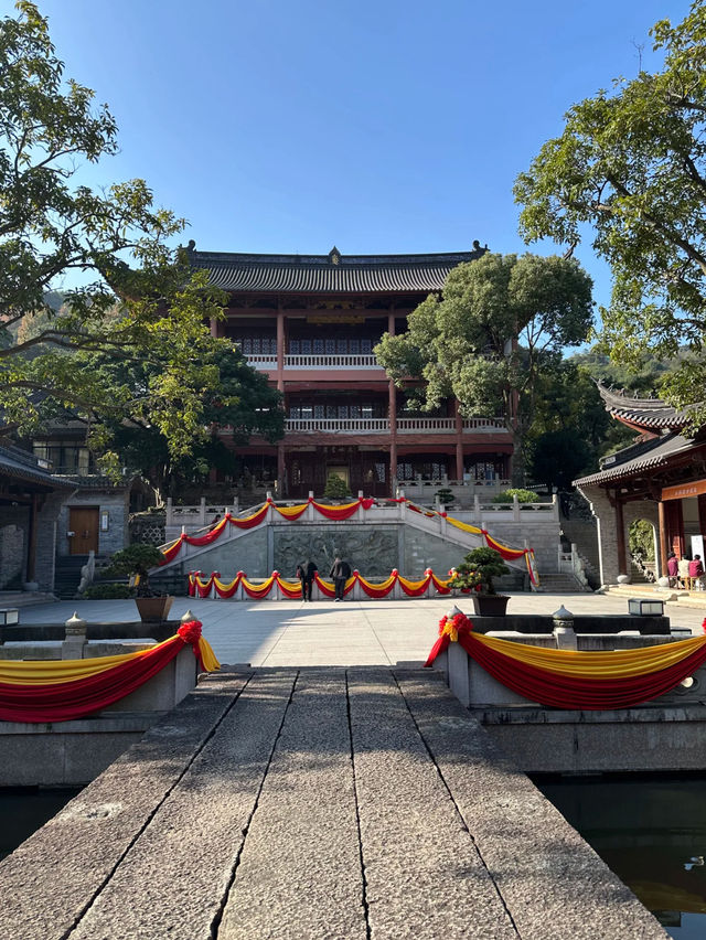 Zhongde Temple 🕯️ 