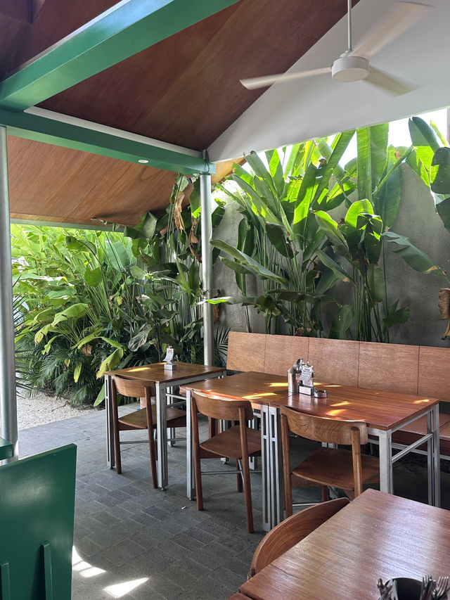 산책하다가 우연히 발견한 Braud Cafe 🌿