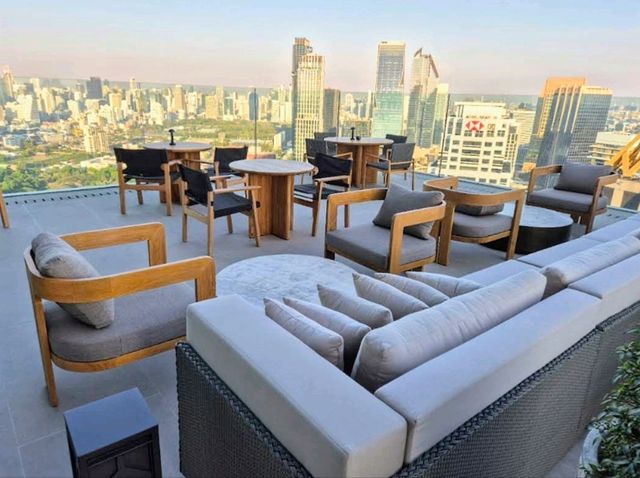 曼谷 | Dusit Thani Bangkok 座擁公園樹海的美麗景色