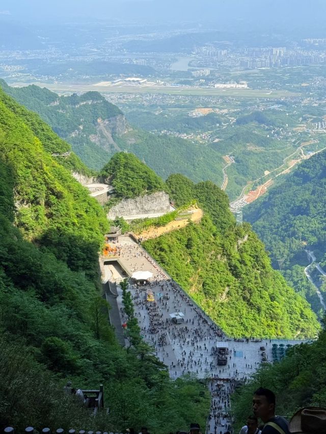 999 Steps to the Sky: Conquer Tianmen Cave