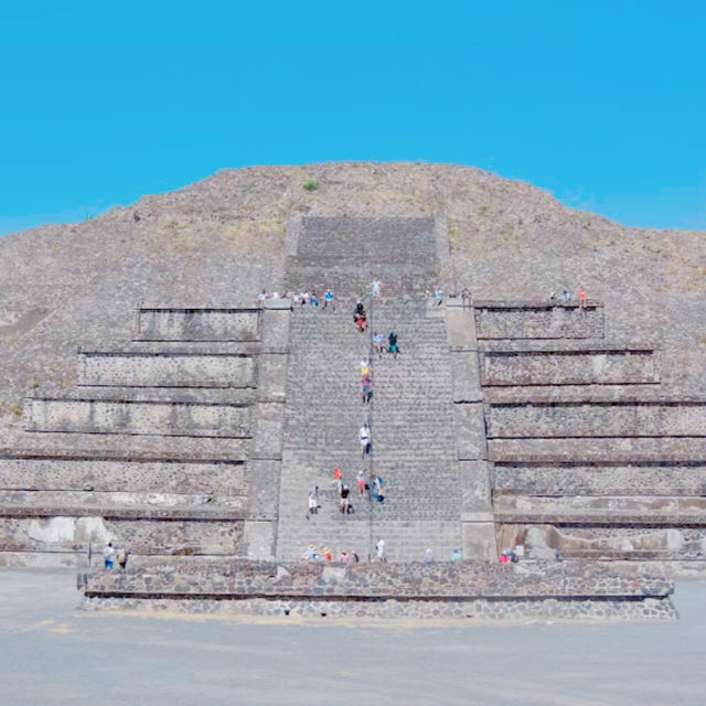 テオティワカン遺跡🏜️