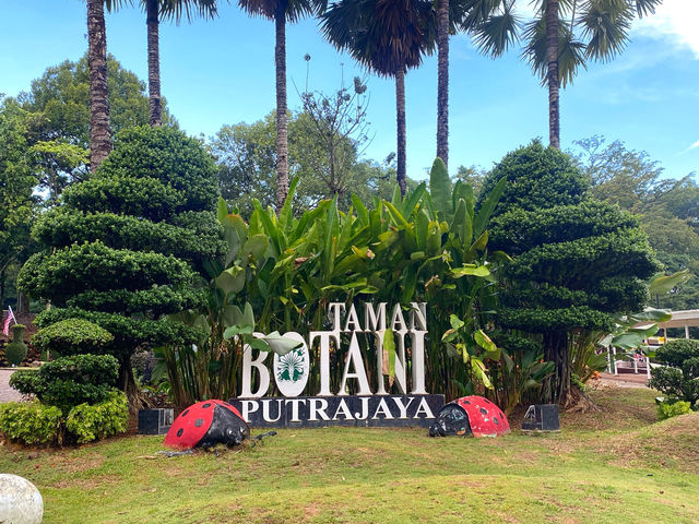 Taman Botani Putrajaya – Malaysia’s Green Paradise in the City