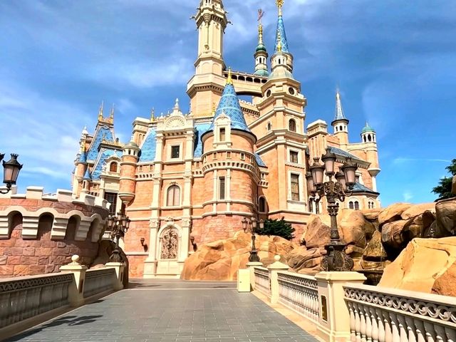 A Magical Day at Shanghai Disneyland Park