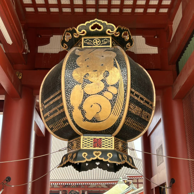 Guardian of Treasures: The Hōzō-mon Gate at Sensō-ji 🏮