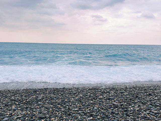 I Could’ve Sat Here All Day — Qixingtan Beach Is That Peaceful