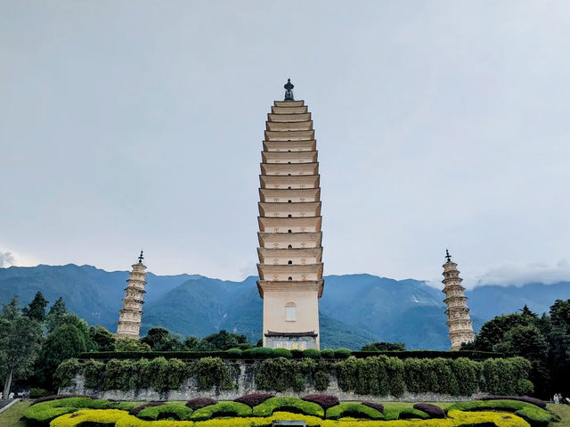 The Three Pagodas Dali