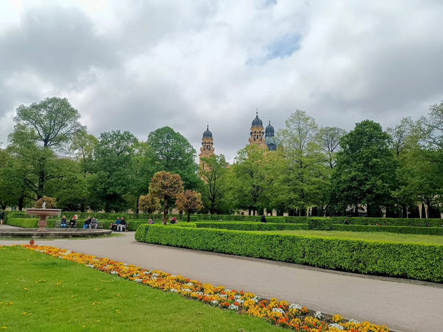 王宮花園（Hofgarten）