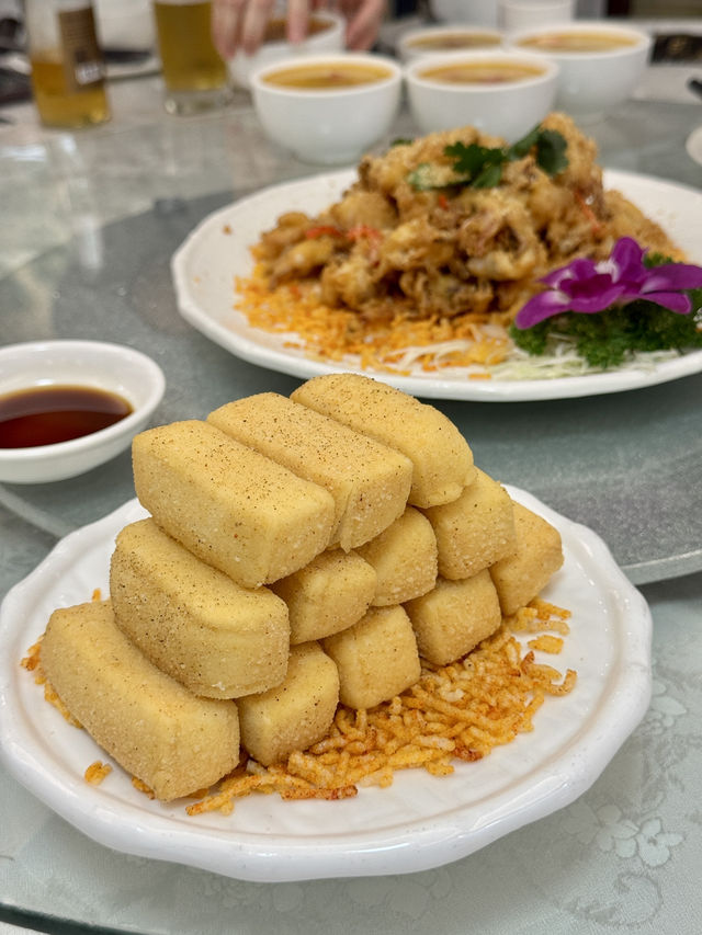 《西貢好吃不貴米芝蓮海鮮餐》 《西貢好吃不貴米芝蓮海鮮餐》