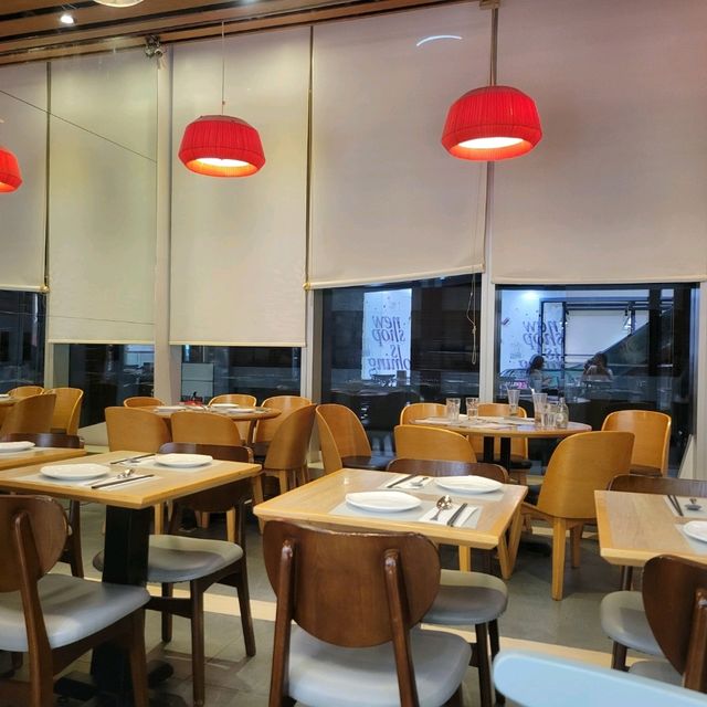 The One 正宗地道泰國餐廳🛶🍛🍍Cambo ขุนทอง