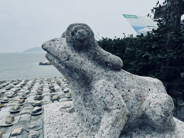 馬祖北竿｜芹壁石屋壓頂：石為瓦鎮，風為伴侶；島嶼歲月的質樸印記