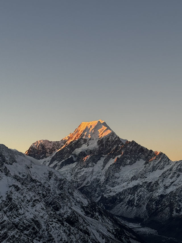 ミューラーハットでテント泊!マウントクックを間近に感じる🏔️✨ ミューラーハットでテント泊!マウントクックを間近に感じる🏔️✨