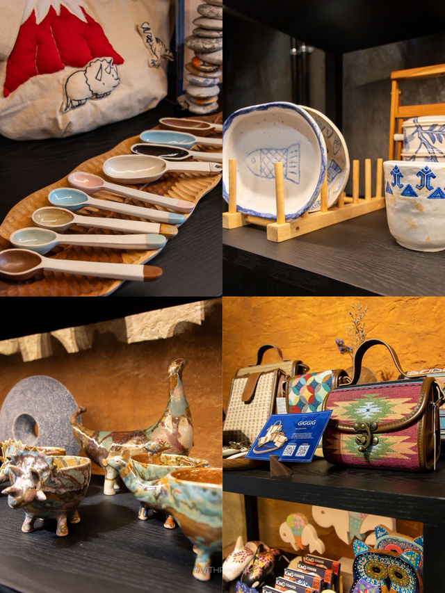 The Gallery: ศิลปะแห่งการให้ ณ Asiatique