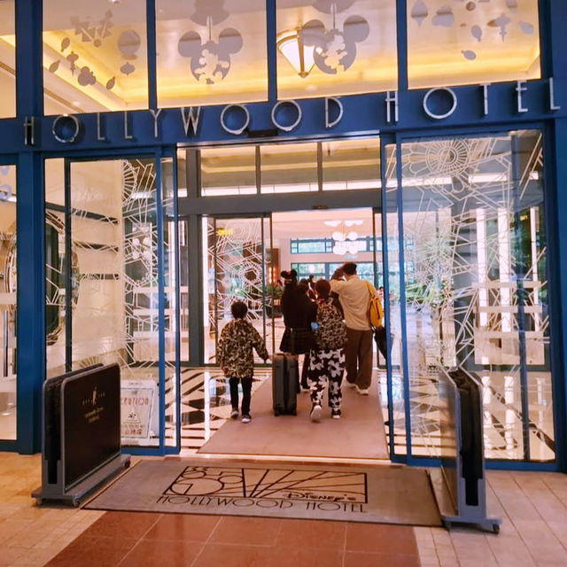 My Magical Stay at Disney Hollywood Hotel ✨🏰 My Magical Stay at Disney Hollywood Hotel ✨🏰