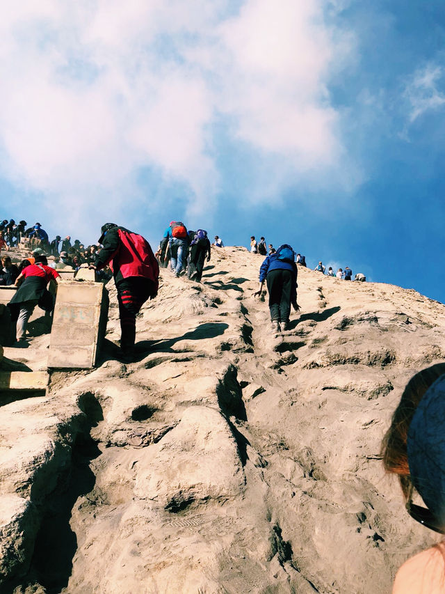 Epic Mount Bromo 🌄 Epic Mount Bromo 🌄