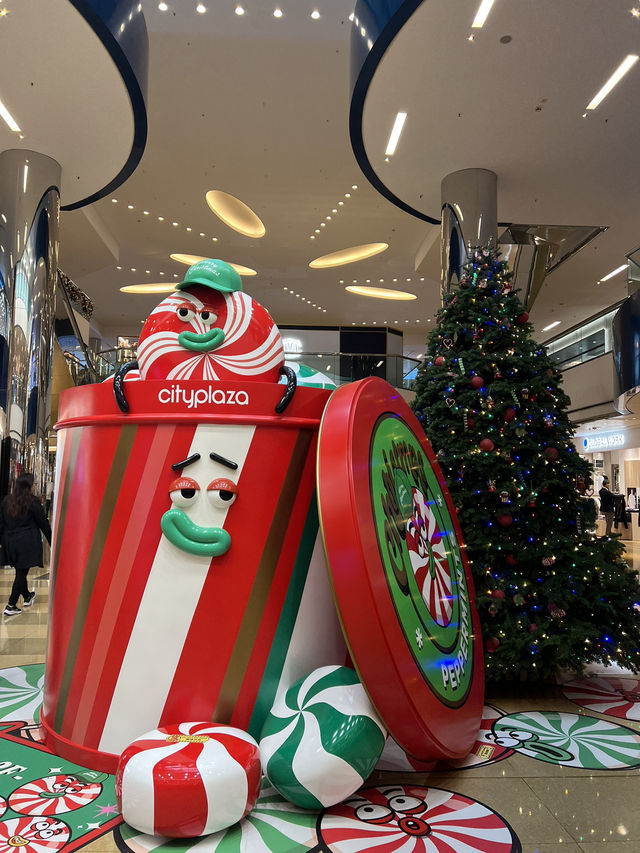 香港太古城中心化身聖誕糖果樂園😯仲送熊仔笑笑糖掛飾? 香港太古城中心化身聖誕糖果樂園😯仲送熊仔笑笑糖掛飾?