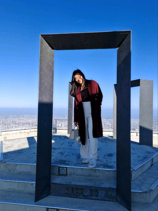 삿포로 모이와야마 로프웨이(Sapporo Mt. Moiwa Ropeway)는 삿포로 시내 남서쪽에 위치해 있으며, 해발 531로 직행합니다.