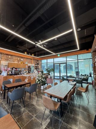 Discovering My Dream Book Café in Siheung 📚☕️