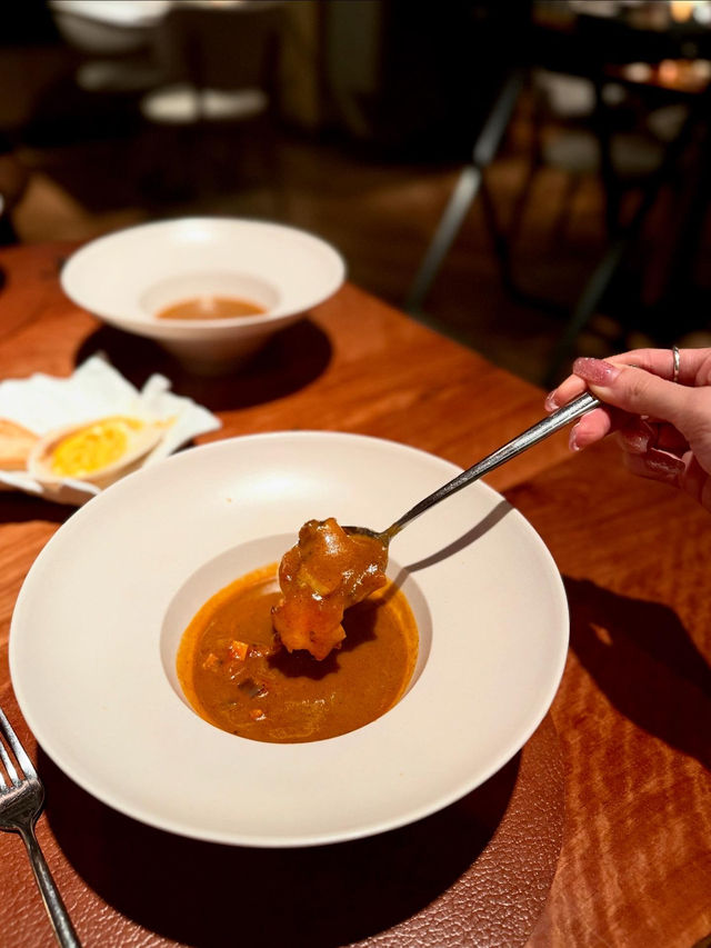 銅鑼灣的精緻藝術西餐廳🍽🥂🍾 靚靚玫瑰長廊🌹