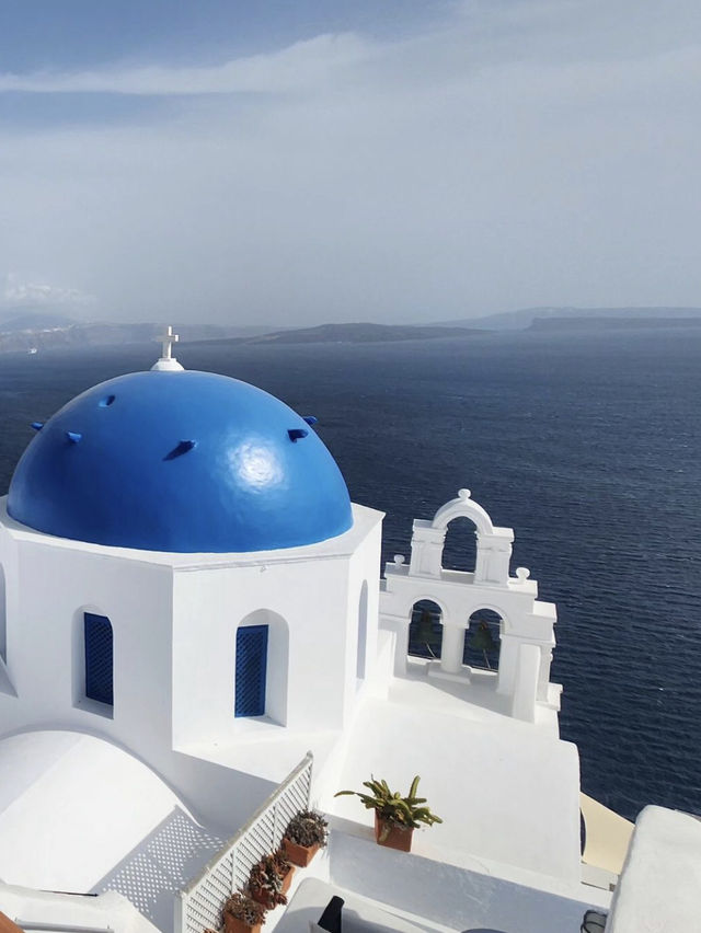 Group trip to Santorini 🇬🇷