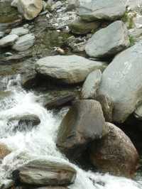 Bhagsu Nag Waterfall, Dharamshala