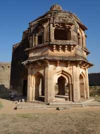 The Lotus Mahal: A Fusion of Elegance and Architecture in Hampi