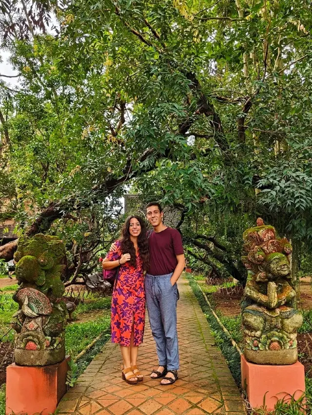 บ้านดำ: ลึกลับ มืดมน และงดงามอย่างแปลกตา