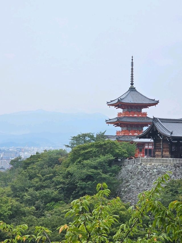 Kiyomizu-dera: Kyoto’s Temple in the Clouds
