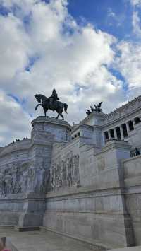 📍 Architectural Highlights: Piazza Venezia & the Vittorio Emanuele II Monument 🏛️