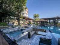 "Richmann Resort Hatyai: A Tranquil Urban Oasis"
