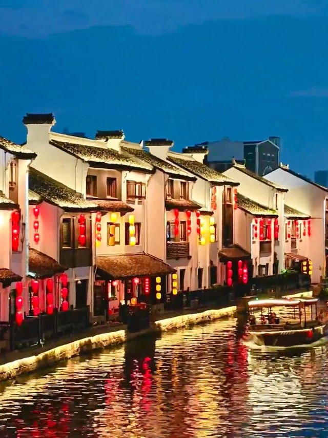 Wuxi: A Lakeside City of Beauty and Culture