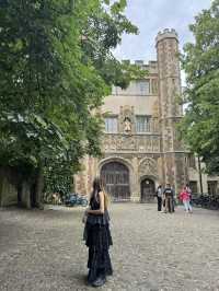 🇬🇧 Cambridge Curiosities: Scholarly Strolls Through History and Knowledge 🎓