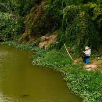 Casting Calm – Fishing by the Riverside in Yushan County 🎣🌅