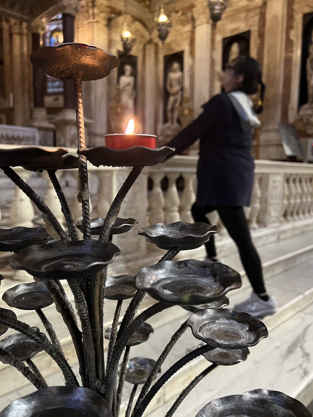 Genoa Cathedral Magic⛪️ Genoa Cathedral Magic⛪️