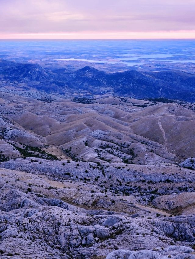 Watching the Day Begin Above the Statues of Nemrut Watching the Day Begin Above the Statues of Nemrut
