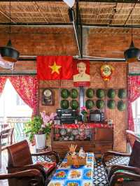 A retro Vietnamese cafe hidden inside Sunset Town