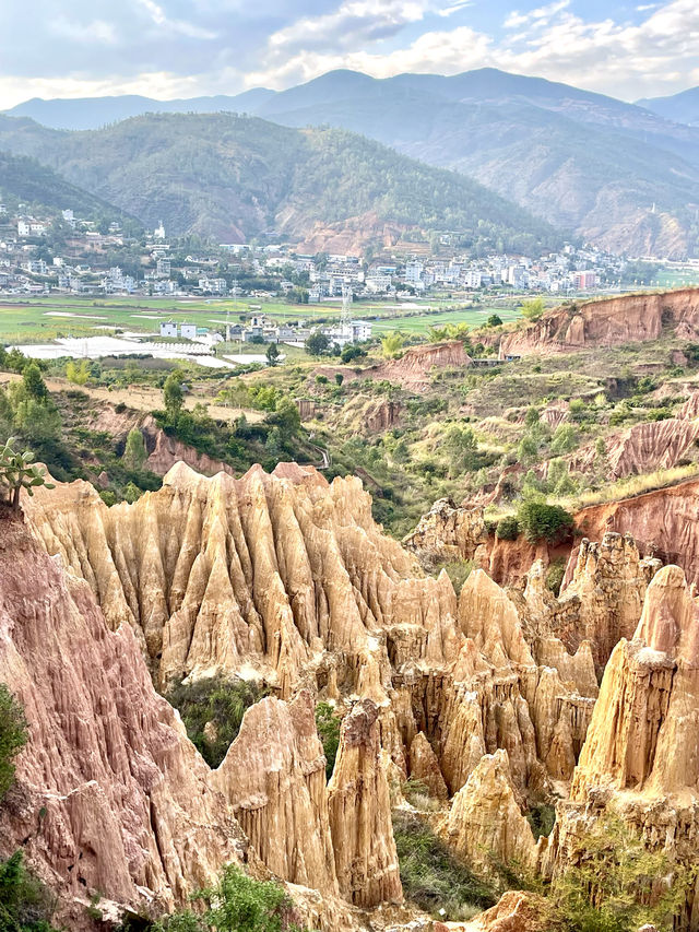 陽光普照南涧土林