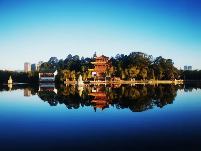 One of China's four famous towers, the Daguan Pavilion