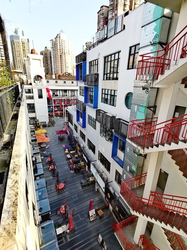 創享塔 - 蘇州河旁一道不容忽視的風景線