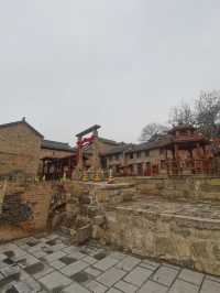 湘峪古堡,又稱湘峪莊園或湘峪城堡,是位於中國山西省晉城市沁水縣鄭村鎮湘峪村的一座明代軍事防禦工程