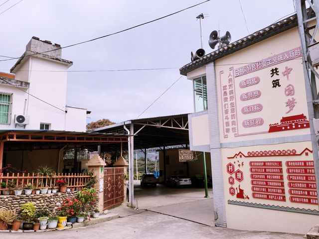 迤萨古鎮（免門票、免停車費）||紅河，你玩得可真花啊！