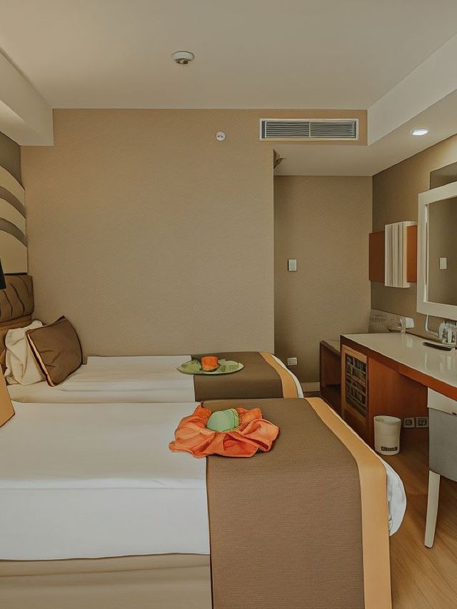 🌟 Luxe Stays in Türkiye: Saturn Palace Bliss 🏰✨