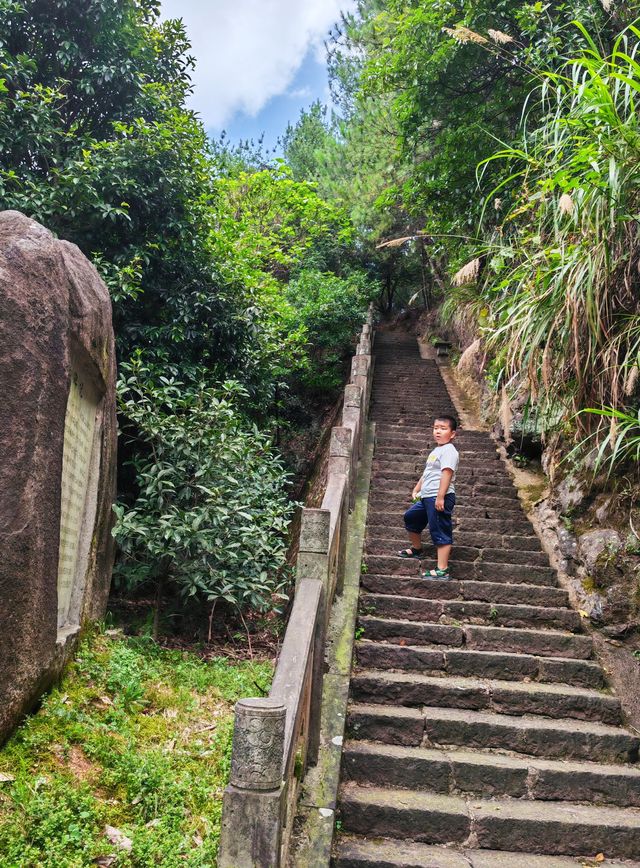 江郎山，去看：一線天