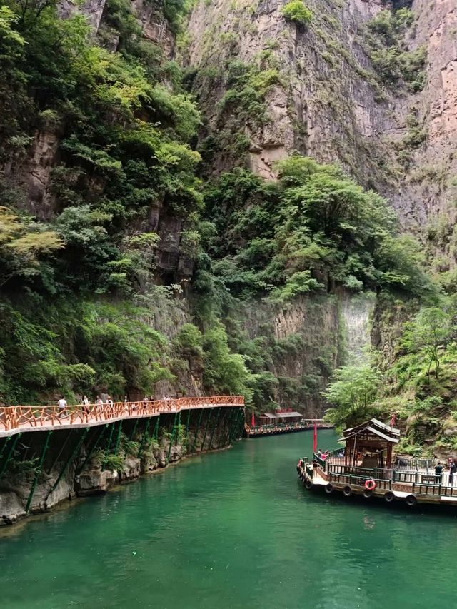 《魅力八泉峽：探尋雄奇峽谷的暢玩攻略》