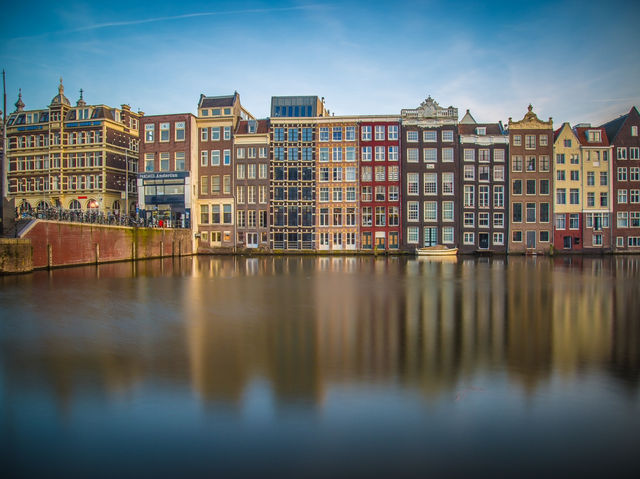 Here are Amsterdam’s SUPER Buildings!!!