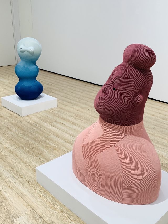 外灘免費看展，岩村遠回眸餘音。