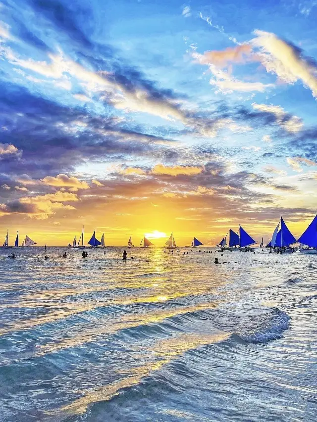 Boracay's stunning sunsets and white sand beaches are a must-see for any island lover! 