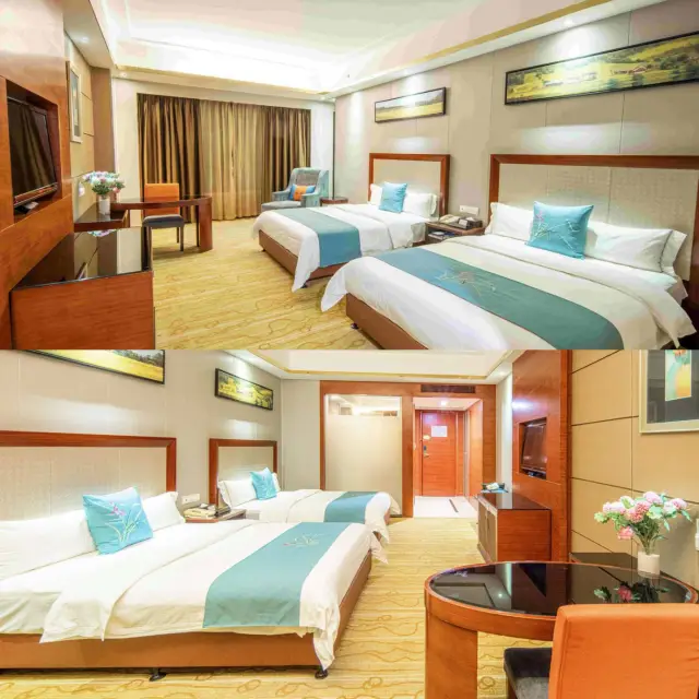 Heyuan Travel - So Comfortable to Soak in Hot Springs in Winter
