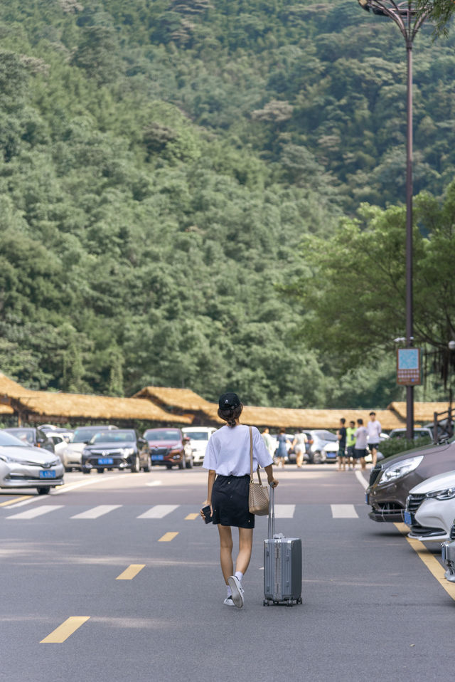 漂流後的理想休息地，入住清遠古龍峽古龍酒店