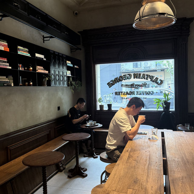 상하이에 수상 경력있는 바리스타가 내려주는 커피 맛집☕️